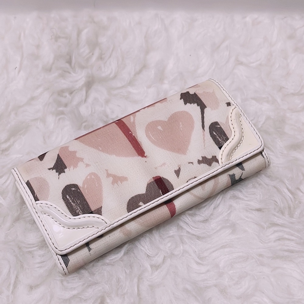 Burberry House Check Heart Canvas Wallet